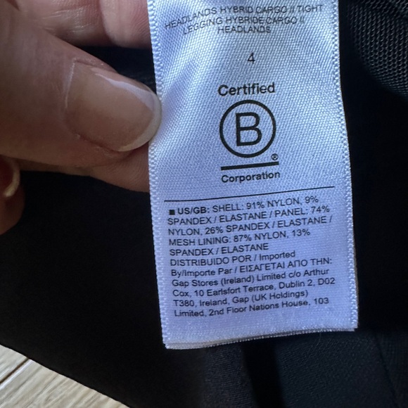 EUC Athleta Headlands Hybrid Cargo II Tights - dark charcoal/off-black size 4 - Picture 8 of 9